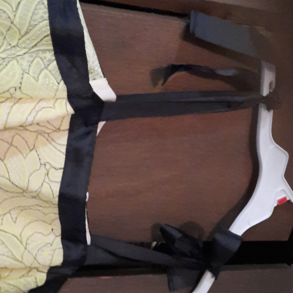 Never worn - Picture 2 of 4